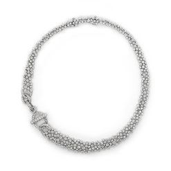 NECKLACE WITH DIAMONDS